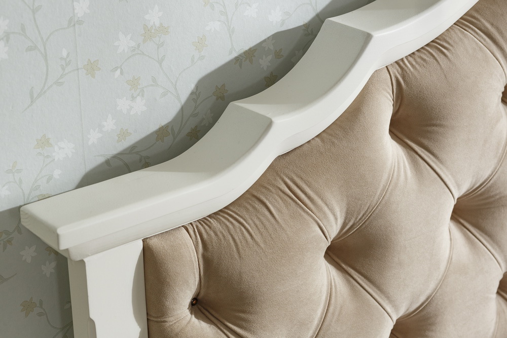 Кровать Айно №18 с мягким изголовьем 1800х2000