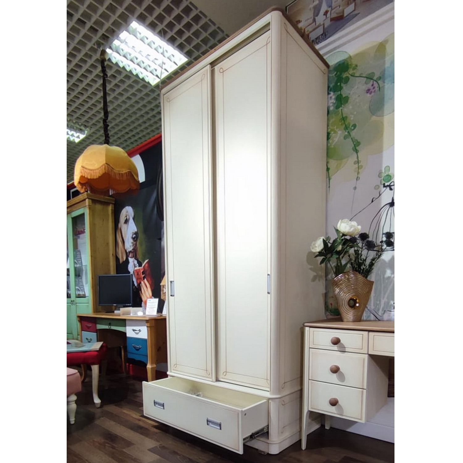 Шкаф 2 дверный мдф Бетти 2-ств №2