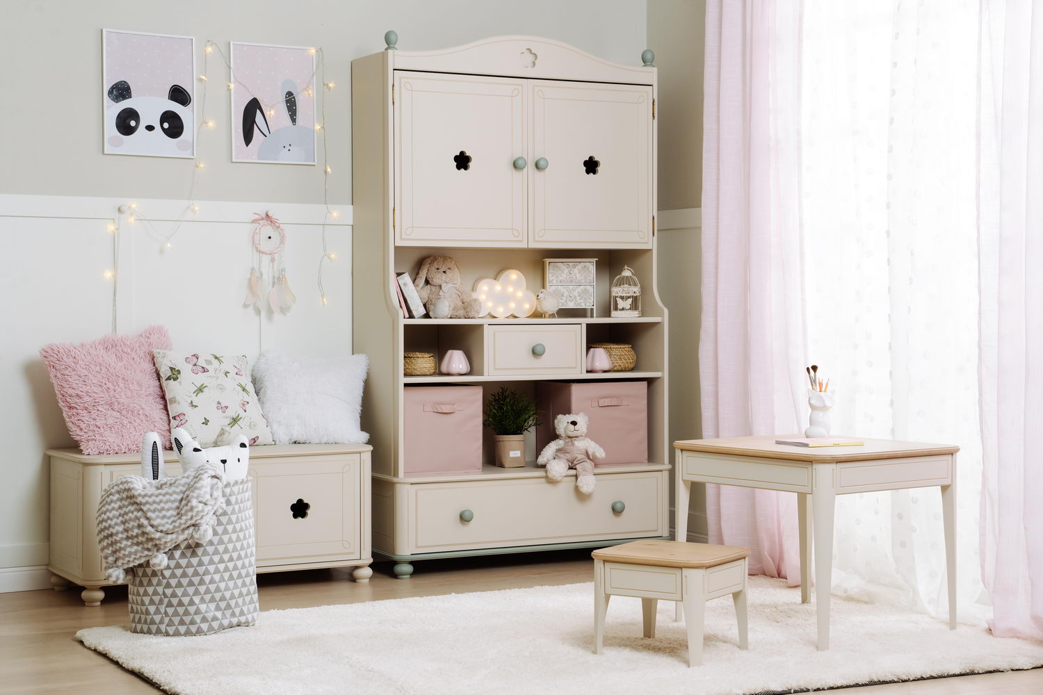 Банкетка массив сосны Бетти №1