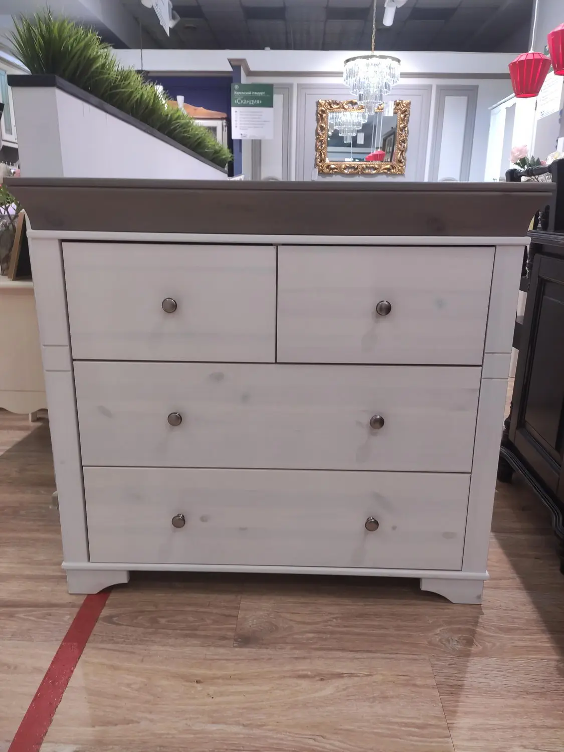 Комод с четырьмя ящиками Бейли белый воск