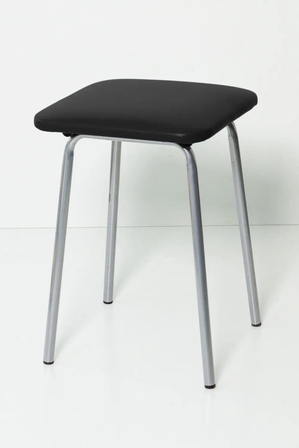 ТАБУРЕТ ЧЁРНЫЙ МЕТАЛЛИЧЕСКИЙ ПРАКТИК (серебро, С.-118)