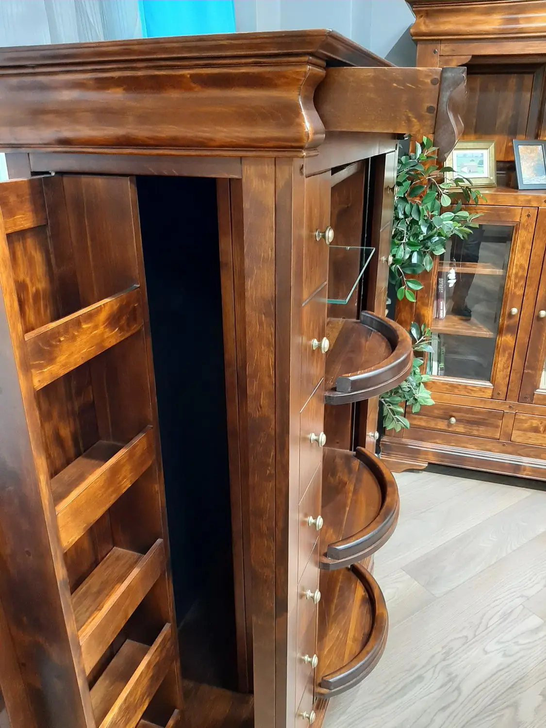 Бар с ящиками Луи Филипп ОВ 01