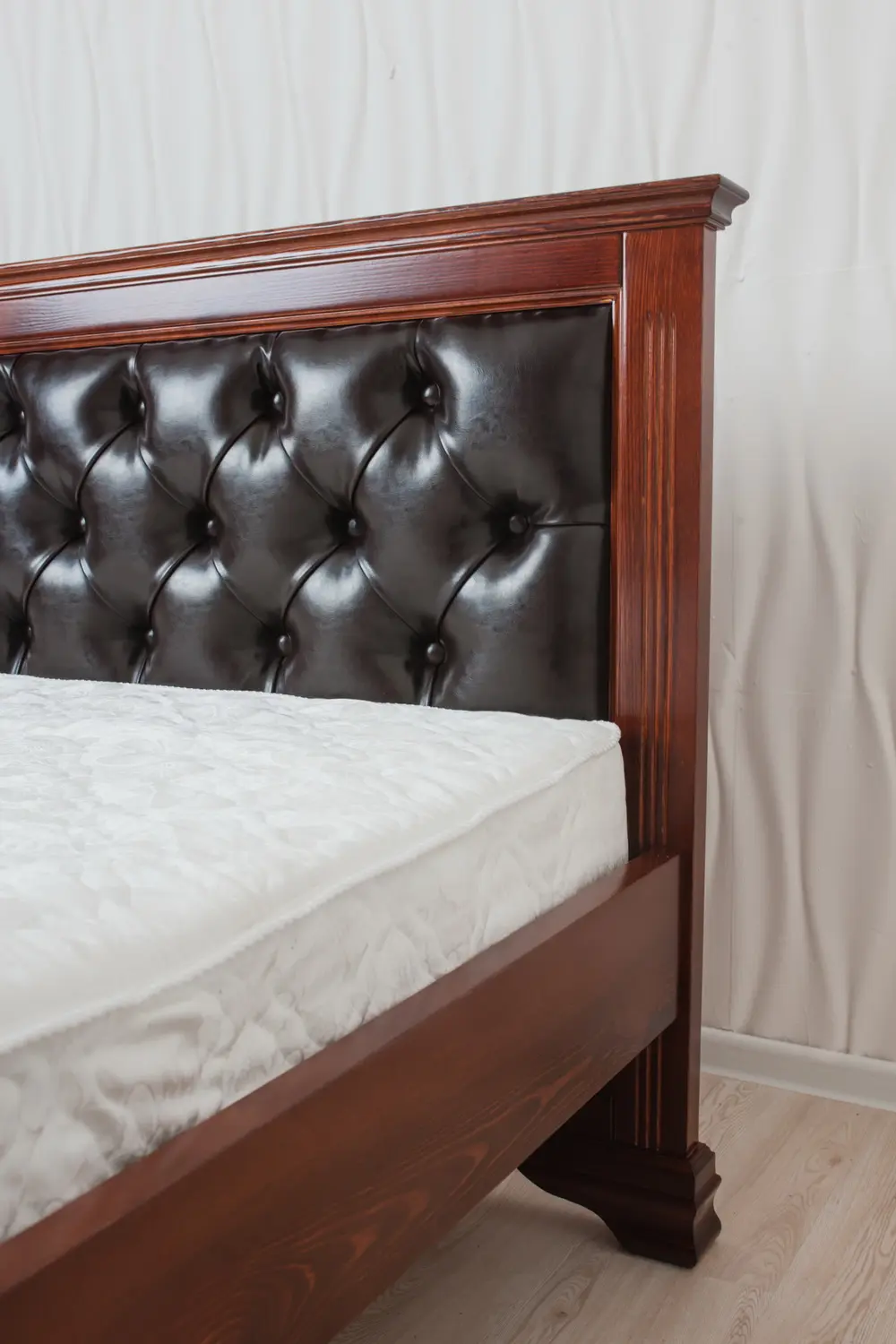 Кровать Тэфи 1400х2000