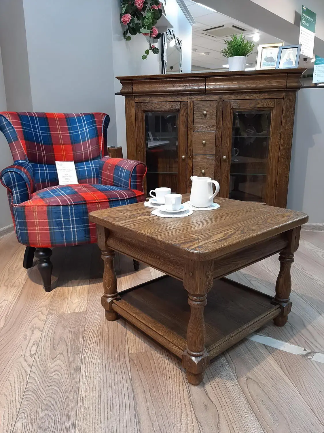 Стол журнальный с ящиком Луи Филипп журнальный ОВ 02