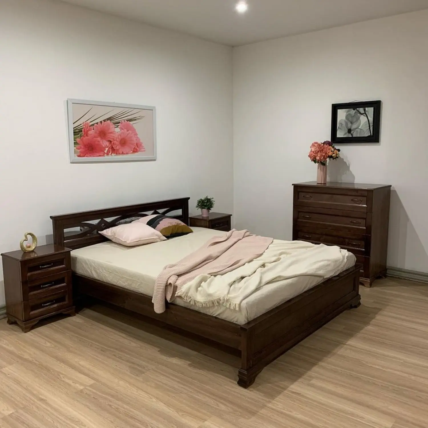 Кровать Лира 900х2000