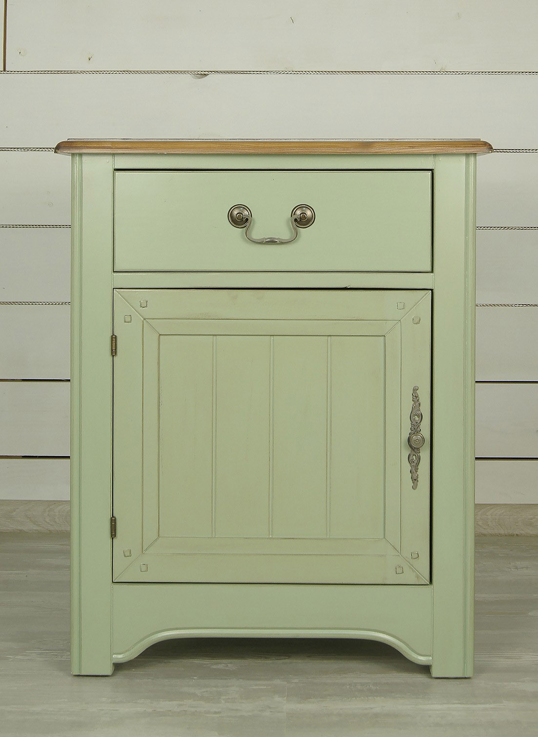 Прикроватная тумба "Olivia" с дверцей арт GA1002