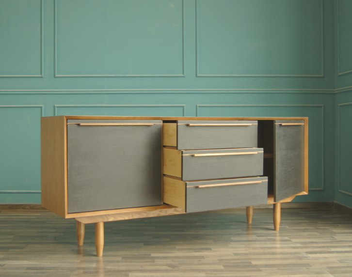 Комод с дверками "Bruni Black" с тремя ящиками и дверками