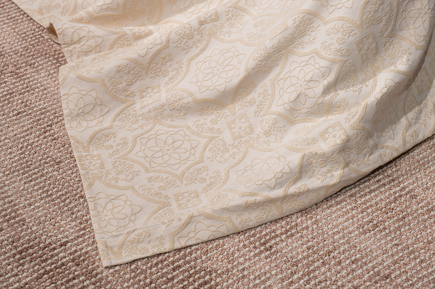 16AMR-NS240260-POKR BEG Покрывало Тиара беж