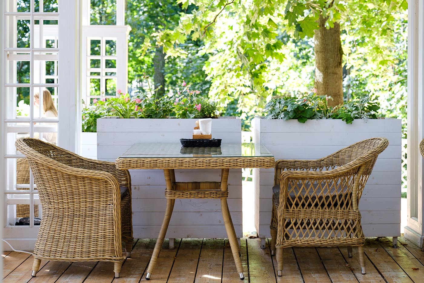 "Арлиш" стол плетеный из искусственного ротанга, цвет соломенный