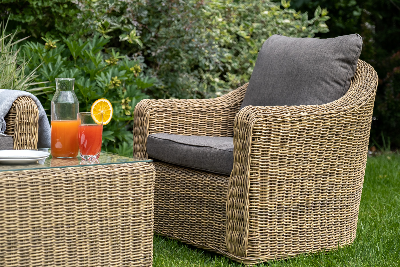 "Копаннини" столик журнальный из искусственного ротанга, цвет соломенный