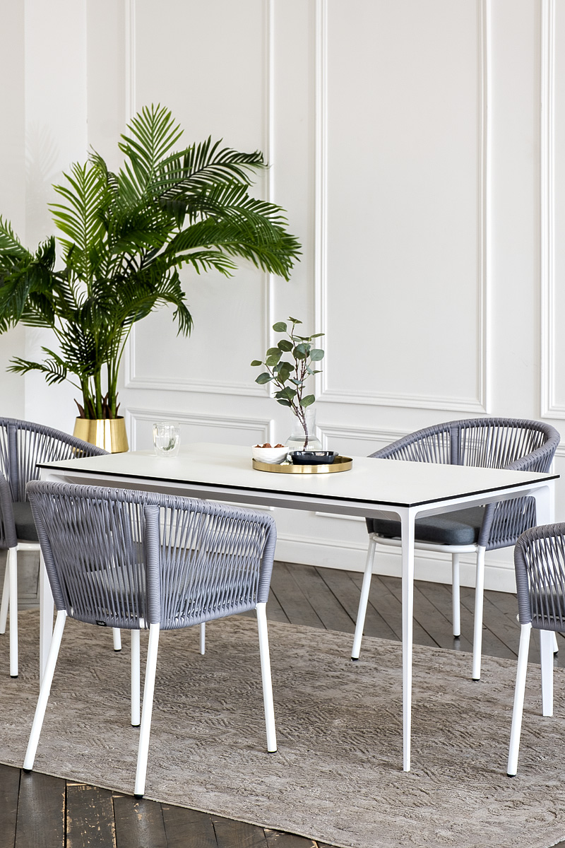 "Малакио" обеденная группа на 4 персоны со стульями "Марцелло", каркас белый, роуп светло-серый