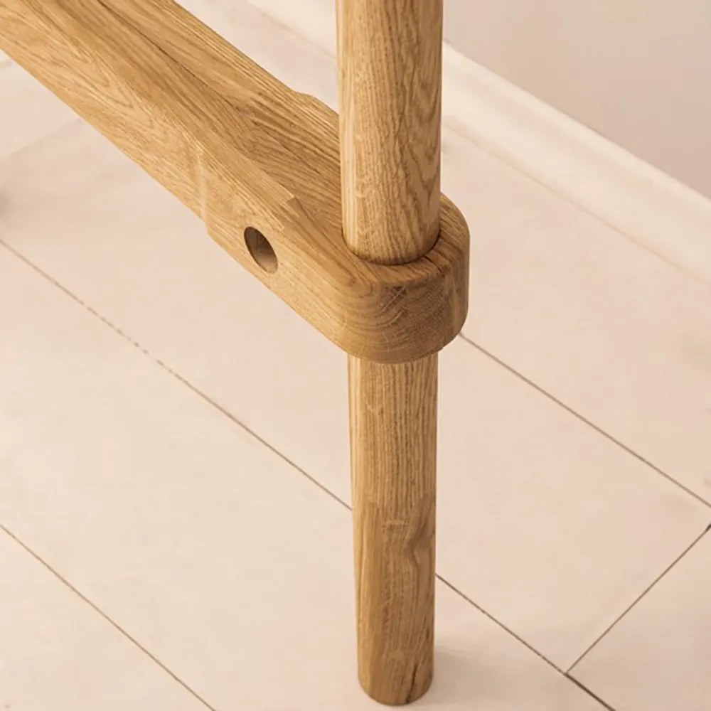 Вешалка для одежды Титус