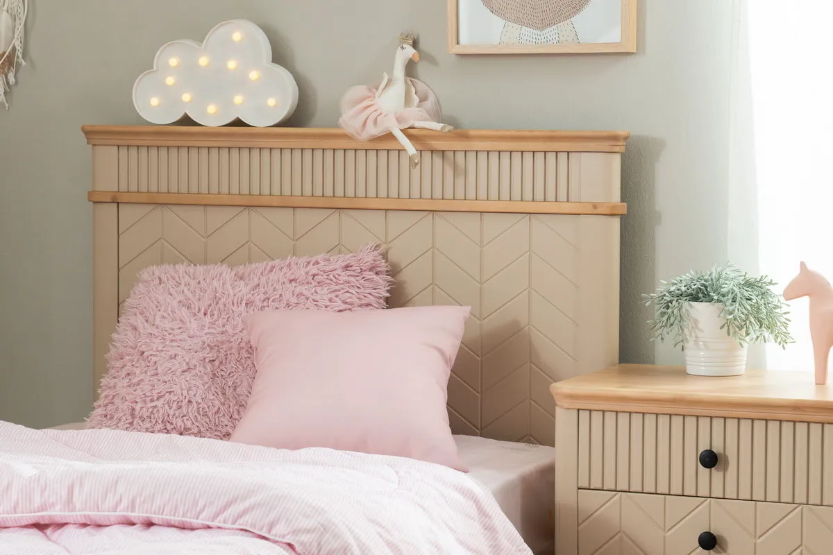 Кровать массив сосны Грета №17 1200х2000